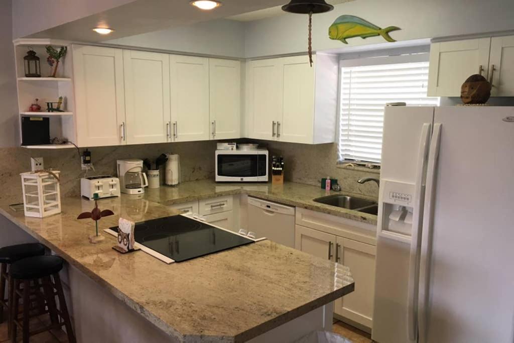 Licensed Mgr - 2/2 Villa - Oceanfront Beach Resort - Saltwater Lagoon & Marina! Key Largo Eksteriør billede
